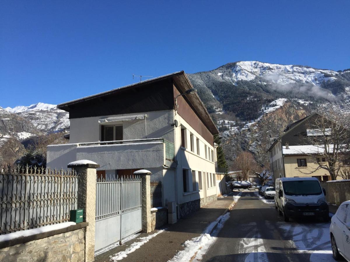 Superbe Appartement A Bourg D'Oisans Avec Terrasse Sud Le Bourg-dʼOisans Exteriér fotografie