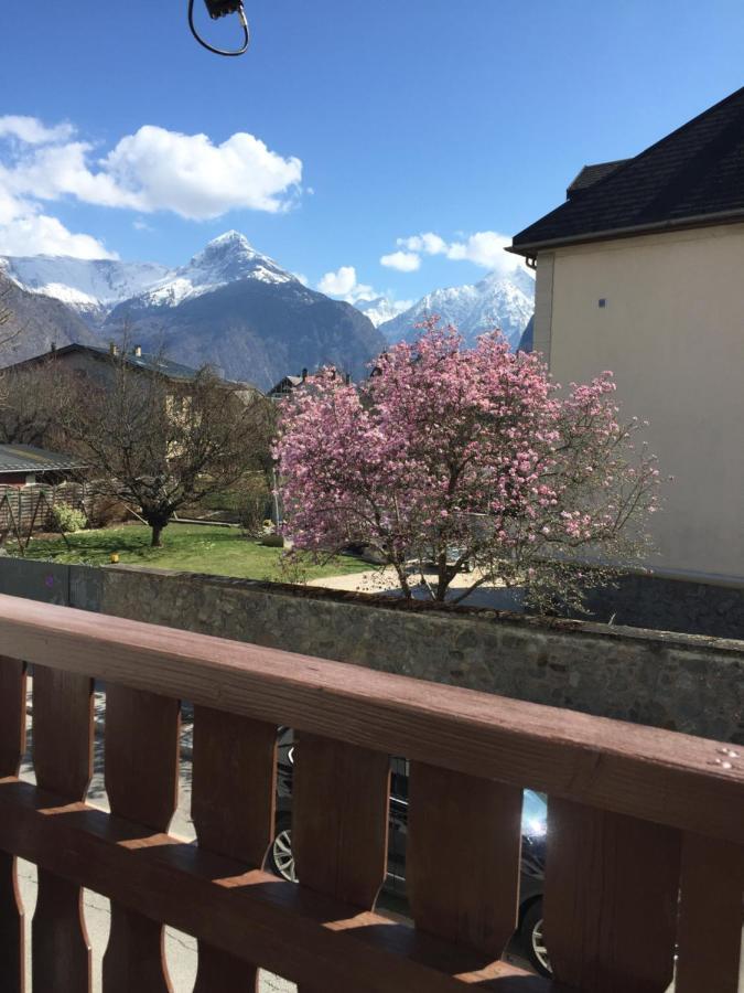 Superbe Appartement A Bourg D'Oisans Avec Terrasse Sud Le Bourg-dʼOisans Exteriér fotografie